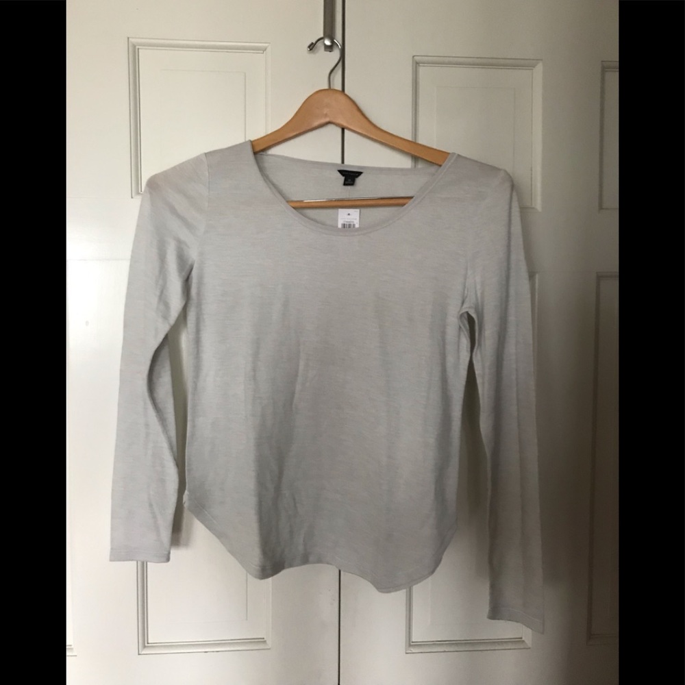 NWT Ann Taylor scoop neck top